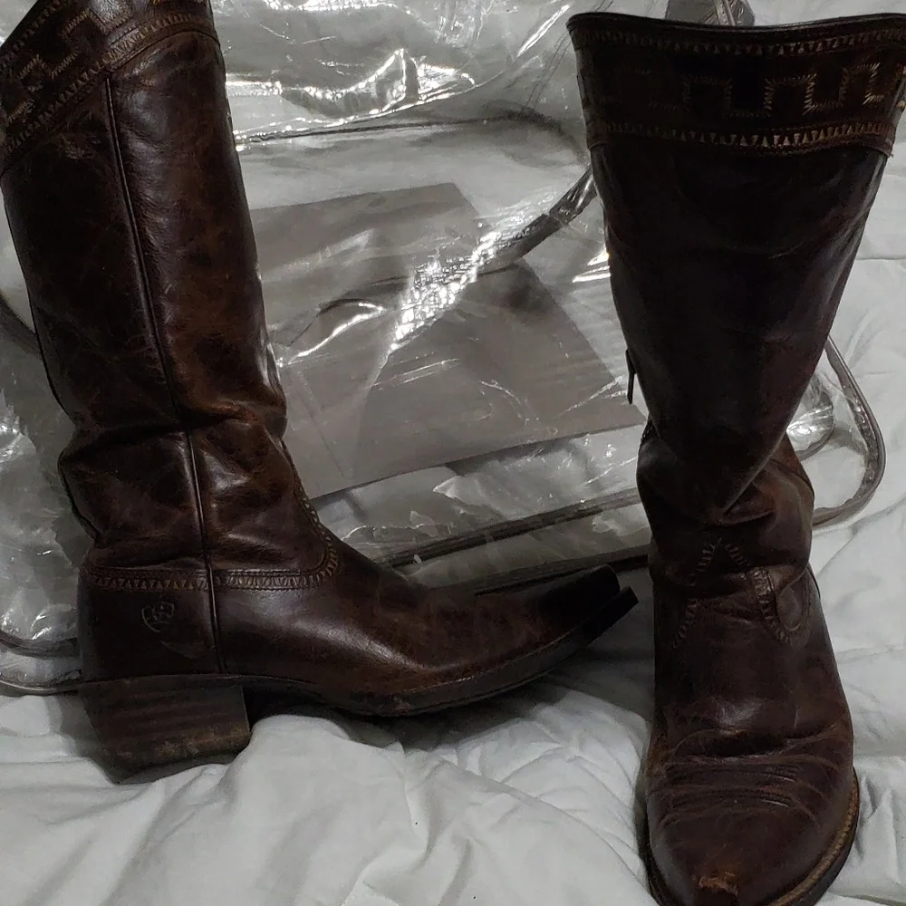 ARIAT TALL LEATHER BOOTS COWBOY WESTERN 11 - Picture 2 of 11